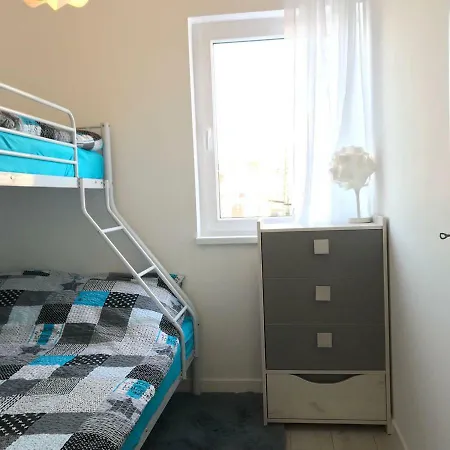 Wśród Jabłoni * Gąski