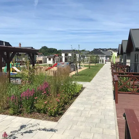 Wśród Jabłoni * Gąski