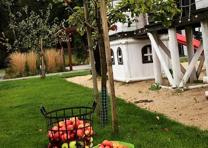 Wśród Jabłoni Gąski